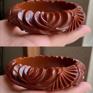 Chunky floral carved brown bakelite bracelet